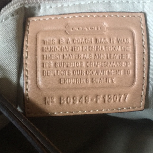 Coach purse - Picture 3 of 5